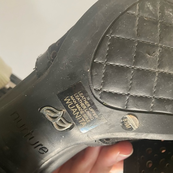 Nurture Heel Leather Sandal - Picture 7 of 8